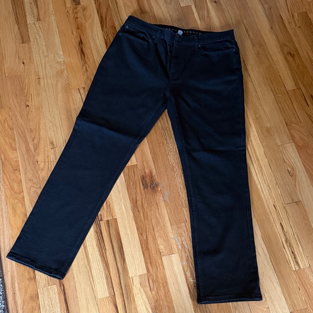 Men’s Black Straight-Leg Stretch Denim.